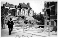 2001-1919 Gezicht in de door het Duitse bombardement van 14 mei 1940 getroffen Willebrordusstraat bij het Willebrordusplein,