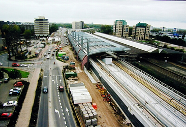 2001-2619 Gezicht op het in aanbouw zijnde metrostration Schiedam-Centrum van de Verlengde Calandlijn ( Beneluxlijn ) ...