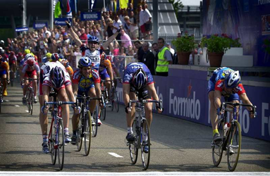 2004-1190 Rudie Kemna, Max van Heeswijk en Stefan van Dijk bereiken als eersten de finish tijdens de Nederlandse ...