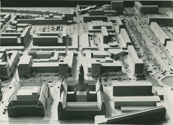2004-7565 Maquettes van het stadscentrum, periode 1955 tot ca. 1990, met onder meer: Boompjes, Grotekerkplein, ...