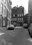 2005-6850 De Johan Idastraat met verderop het noordelijk deel van de Tochtstraat met op nr. 28 aan de oostzijde het ...
