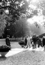 2005-8851 De manifestatie Floriade in het Park gedurende 25 maart- 25 september 1960
