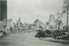 2007-1049 Rotterdamse binnenstad na Duits bombardement op 14 mei 1940. Locatie onbekend.