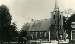 CAPHV-777 Nederlandsche Hervormde Kerk (Dorpskerk) aan de Kerklaan in Capelle aan den IJssel.Links naast de kerk ziet u ...