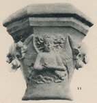 XVIII-143-11 Een kapiteel van zuil in zijbeuk van de Sint-Laurenskerk. Voorstellende: een engel.