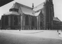 XVIII-82-00-01-01-2 De Sint-Laurenskerk aan het Grotekerkplein.