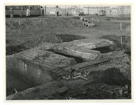 V-123-01-3 De fundering van het Hofpoortje uit begin negentiende eeuw tijdens archeologische opgravingen bij het ...