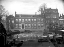1976-11191 Het Hervormd Burger Weeshuis aan de Voorhaven nummer 57.