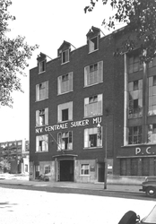 1976-5986 Het bedrijf N.V.Centrale Suiker Mij aan de zuidzijde van de Coolhaven 236.