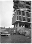 1976-7780 De Maastorenflat aan de Leuvehaven in aanbouw. Feestelijkheden ter gelegenheid van het bereiken van het ...