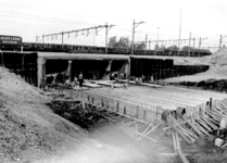 1976-7897 Gezicht op de bouw van de Diergaardetunnel.