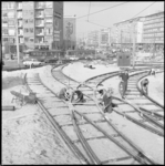 10252 Werkzaamheden aan tramrails op het Churchillplein.
