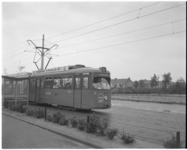 11992 Tramvoertuig 265 rijdt als lijn 2 op de Reyerdijk, op weg naar het eindpunt in Charlois.