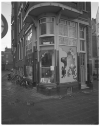 12165 Winkel van actiegroep Kabouters, hoek Schiedamsesingel - Vredesteinlaan in de wijk Cool.