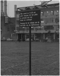 12192 Bord aankondiging Klank en Lichtspel op Sint-Laurensplaats (vanaf 1976 Grotekerkplein).