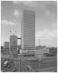 13700 Shell-kantoortoren naast (bestaande) hoofdkantoor Shell aan het Hofplein.