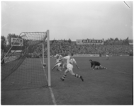 152-2 Spelmoment voetbalwedstrijd Sparta - Ajax.