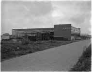 1771-2 Exterieur van het nieuwe bedrijfspand van metaalconstructiebedrijf Tans N.V. aan de Parallelweg in Krimpen aan ...
