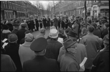20012-14-28 Paaszang met het muziekkorps van het Leger de Heils in de Spanjaardstraat.