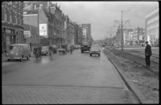 2044-1 Op de Schiekade, tussen Proveniersstraat en Molenwaterweg- is stenen wegdek gedeeltelijk vervangen door asfalt.