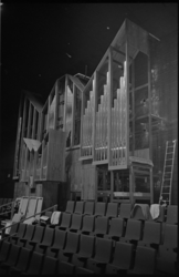 20450-7-0 Opbouw van het orgel in de Grote Zaal van De Doelen.