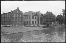 20463-3-35 Gerechtsgebouw Noordsingel. Links het archiefgebouw van het notariaat.