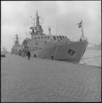 21926-2-5 Twee Deense marinevaartuigen brengen een informeel vlootbezoek aan Rotterdam. Aan de Parkkade lag het fregat ...