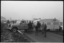 24017-1-22 Aantal caravans wordt onder toezicht van de politie verwijderd uit woonwagenkamp De Kievit.