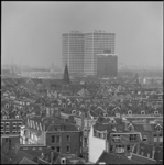 25853-4-3 De Europointgebouwen bij het Marconiplein. Op de voorgrond de wijk Bospolder-Tussendijken en de ...