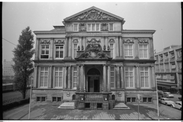 304796-2 Voorgevel van het Schielandhuis dat in gebruik is als Historisch Museum aan de Korte Hoogstraat 31. De ...