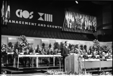 305107-36 Prins Bernhard opent het door Conseil International d'Organisation Scientifique (CIOS) georganiseerde congres ...