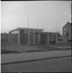 4592 Exterieur van nieuwe clubhuis van stichting De Jeugdhaven-Charlois, 't Anker aan de Dorpsweg.