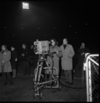 5032-2 Journalisten en een bemande TV-camera in Stadion Feijenoord.