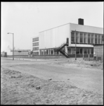7017 Nieuw schoolgebouw Christelijke Technische School 'De Poort' aan de Laanslootseweg in Oud- Mathenesse.