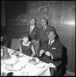 8653 Filmacteur Harold Sakata (rechts) bekend uit de James Bondfilm Goldfinger.