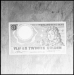 8976-2 Bankbiljet van vijfentwintig gulden met afbeelding van de natuurkundige Christiaan Huygens.