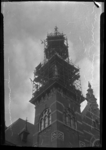 2006-16020 De toren van de Noorderkerk in de Jacob Catsstraat in de steigers. Restauratie was noodzakelijk omdat onder ...