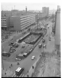 1012 Werkzaameden op de Coolsingel ter hoogte van de Meent bij de bouw van de metrolijn van Centraal Station naar het ...