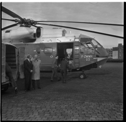513-03 De eerste vrachthelikopter van Sabena, de Super Frelon met code F-ZWWH03, staat op het terrein van Heliport.