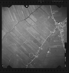 FD-4299-116 Verticale luchtfoto van de Holierhoeksche en Zouteveensche Polder (Vlaardingerambacht) met de ...
