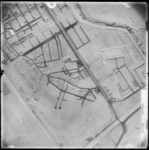 FD-4299-124 Verticale luchtfoto van de Kleinpolder (Overschie) met onder meer de Rotterdamsche Rijweg, de rijksweg ...