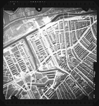 FD-4299-128 Verticale luchtfoto van de wijken Blijdorp, Bergpolder en het Oude Noorden. Oriëntatie: noorden boven.