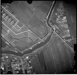 FD-4299-59 Verticale luchtfoto van de Berg- en Broekpolder en de Prins Alexanderpolder met het Molenlaankwartier, de ...