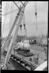 36660 Transport per Bok Matador (in de Eemhaven) van het Surry reactorvat bestemd voor een Amerikaanse kerncentrale, ...