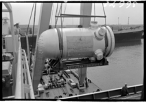 36672 Verscheping in de Eemhaven van het Surry reactorvat bestemd voor een Amerikaanse kerncentrale, Surry I, in ...