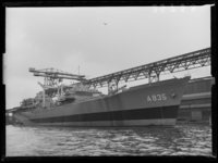 G-25758 Bevoorradingstanker Hr. ms. Poolster (RDM-307) voor de Koninklijke Marine in aanbouw langs kraanbaan 4 van de ...