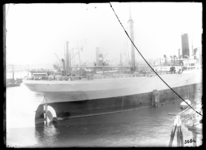 RDM-5084 Het vrachtschip s.s. Victorieux hersteld na brand- en explosieschade bij de Rotterdamsche Droogdok ...