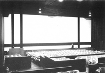 1967-507 Interieur van de bioscoop Arena aan de West-Kruiskade 26, na de verbouwing.