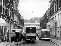 1967-693 Gezicht in de Korenaardwarsstraat vanuit de Ruilstraat gezien.