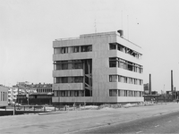 1968-1092 Het Schielandshuis aan de Maasboulevard.